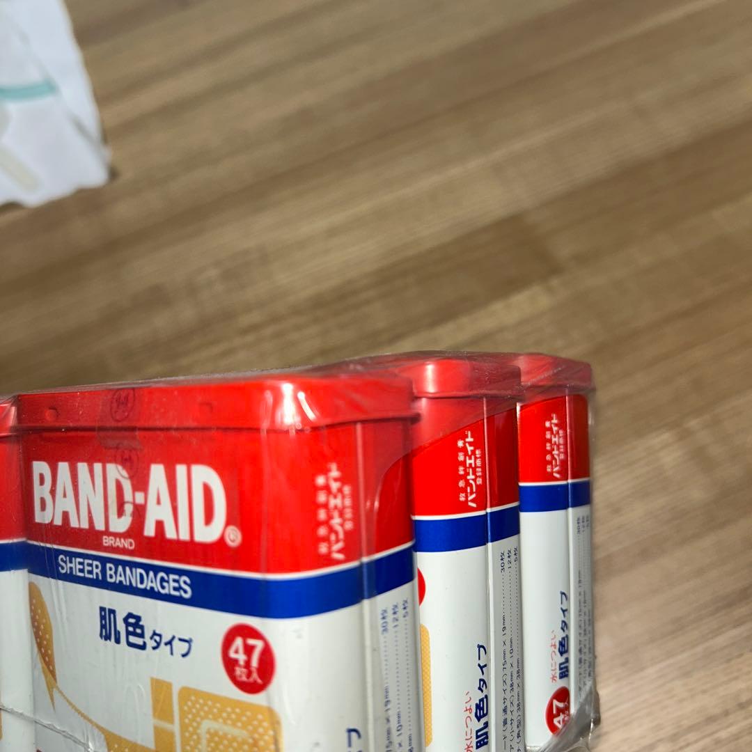 BAND-AID 肌色タイプ 絆創膏 47枚入り 6個セット