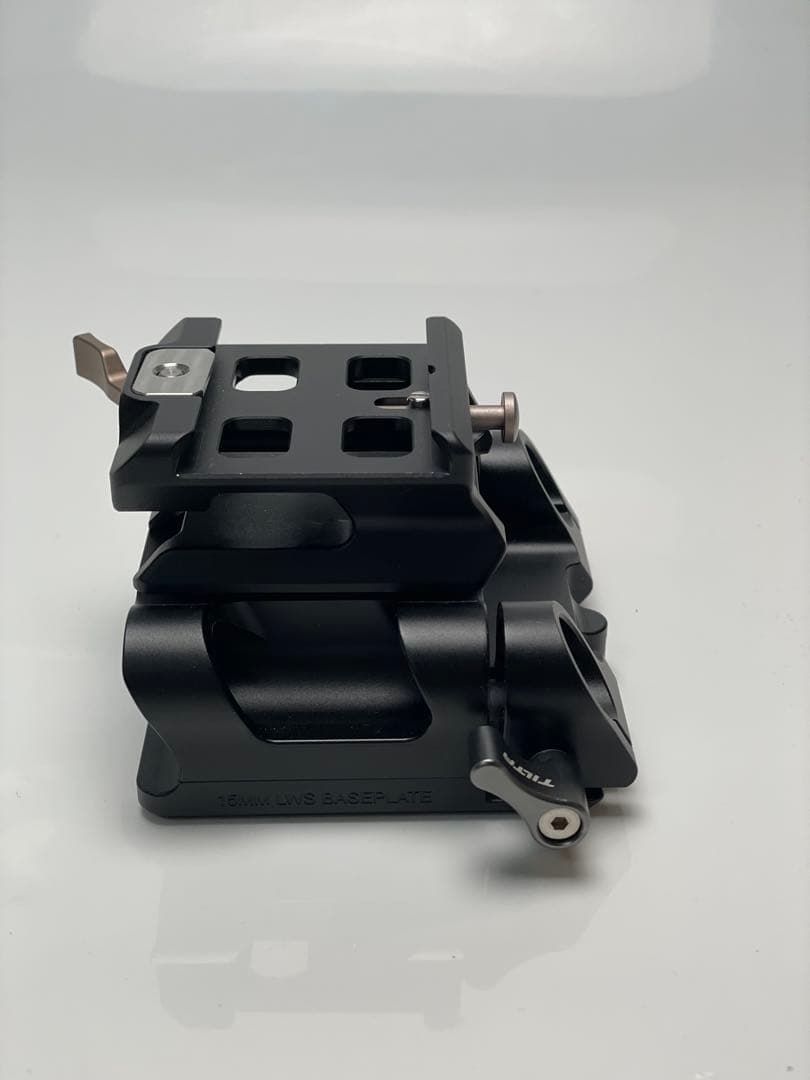 その他 Tilta 15mm LWS Baseplate Type III