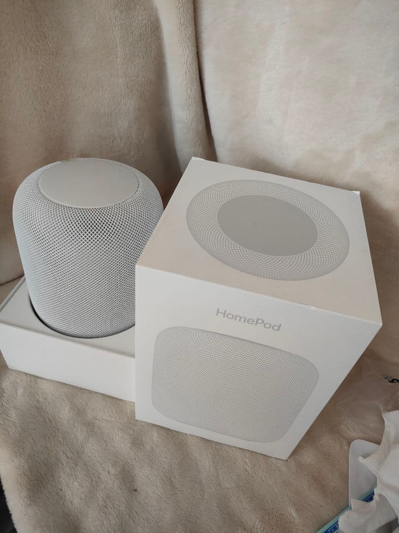 R*R様 未使用Apple Pod 第一世代ホワイトMQHV2J/A
