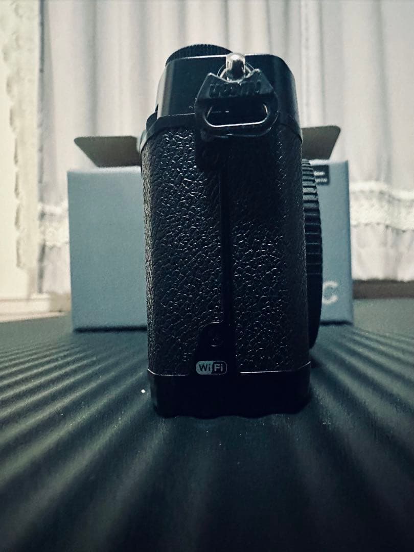 Nikon Z fc ミラーレスカメラ 本体　おまけつき