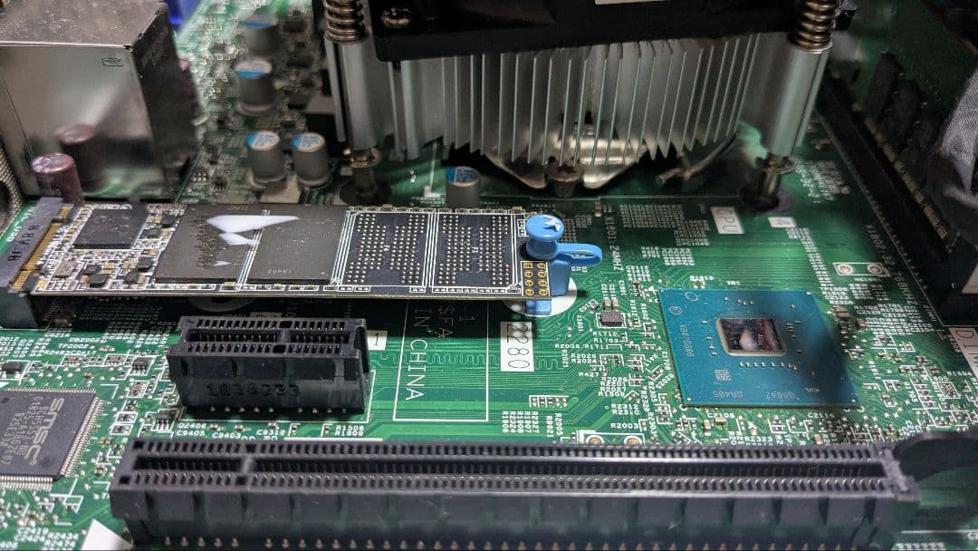 デスクトップPC（CPUi5-8400、8GBメモリ、1TB HDD）動作確認済