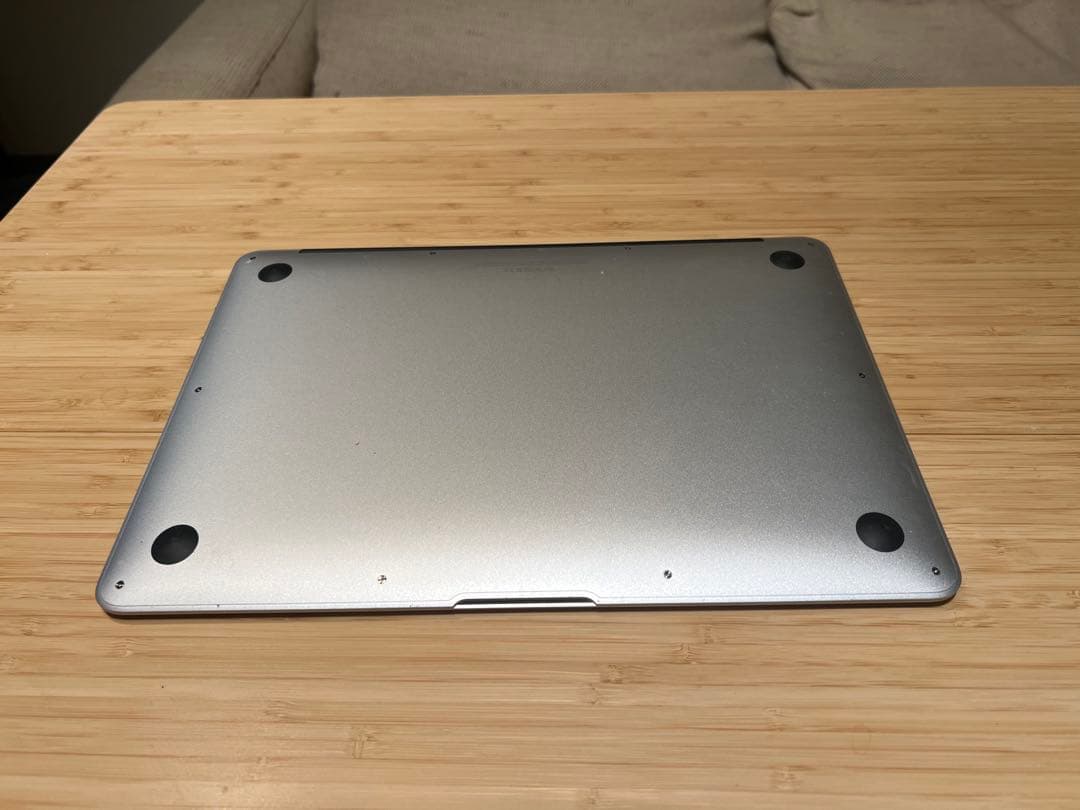 MacBook Air 2017 13inch 正常稼働済みです。