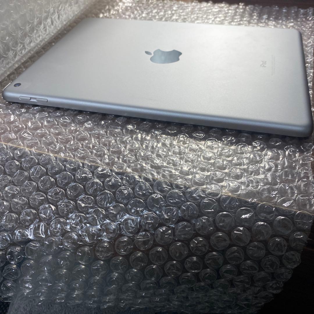 iPad6 第6世代 32GB WIFIモデル(本体のみ)