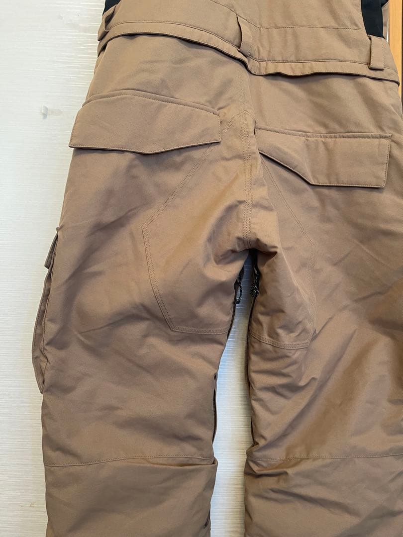 VOLCOMボルコム　スノーボードウェアkids XL