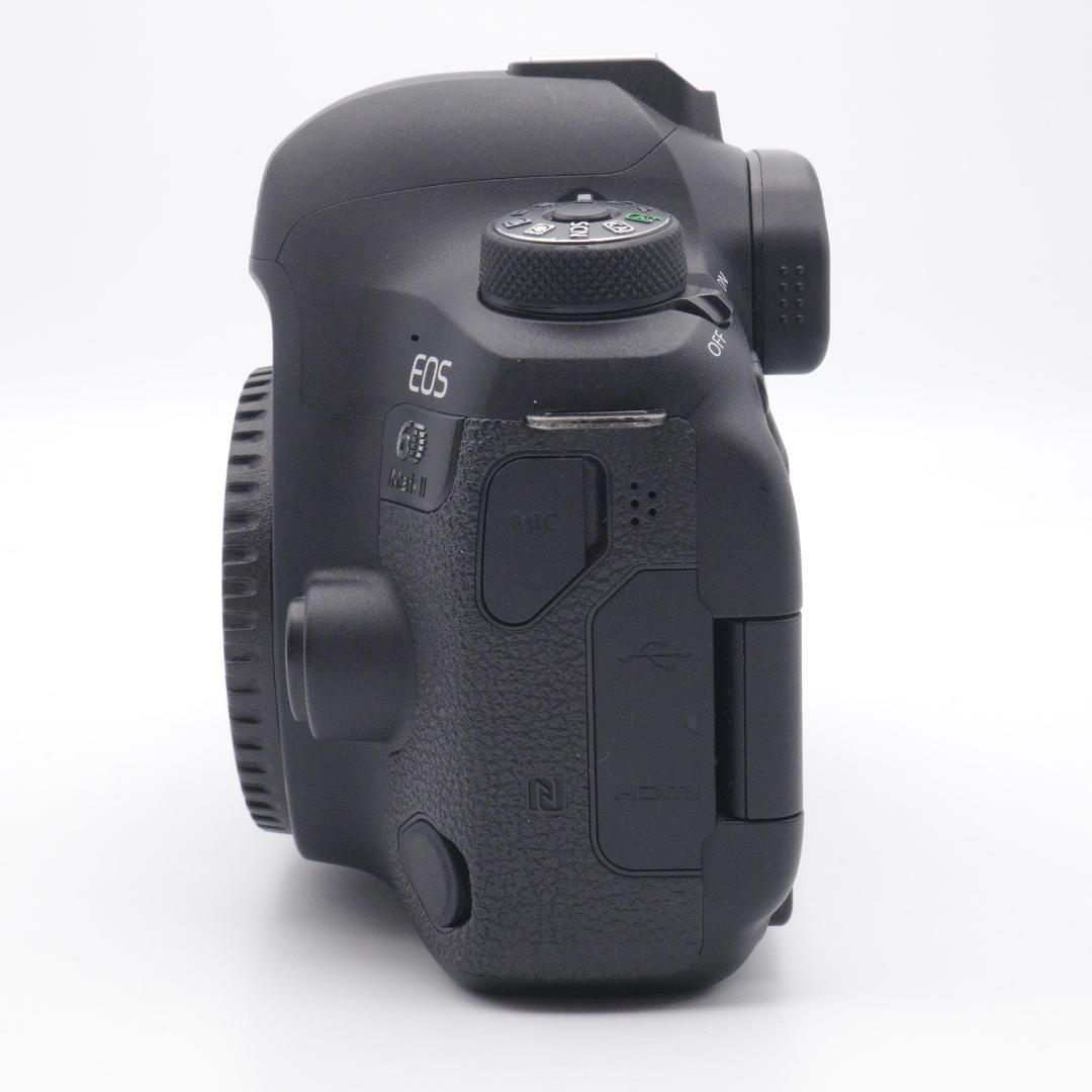 Canon EOS 6D Mark II ボディ キヤノン