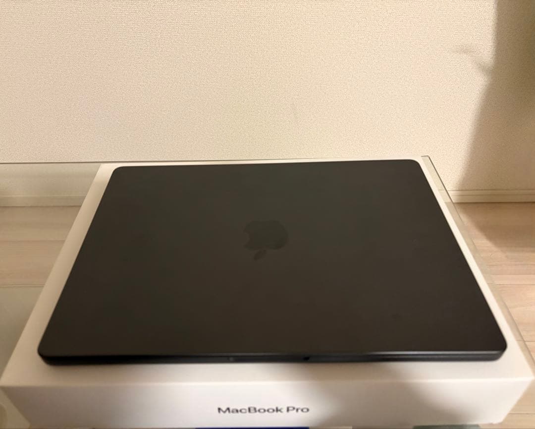 MacBook M4Pro 48GB 1TB 14インチ JIS配列